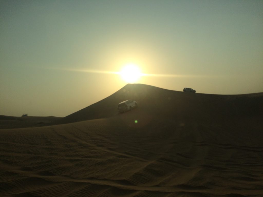 4x4 dans les dunes à Abou Dhabi