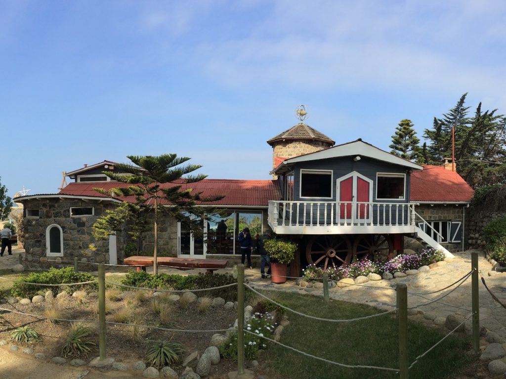 Casa de Isla Negra (avant)