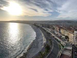 Tous les jours à Nice, le coup de canon de midi