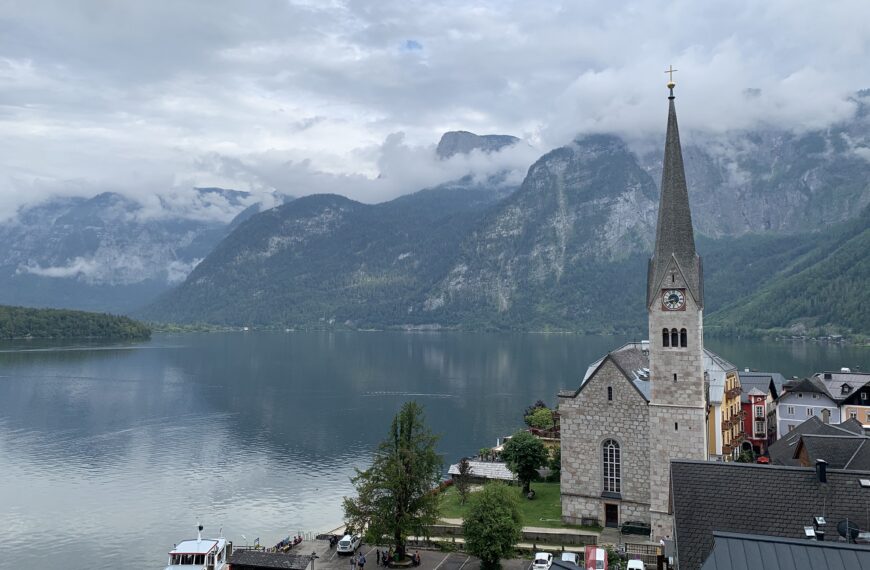 Eglise lutherienne Hallstatt lac