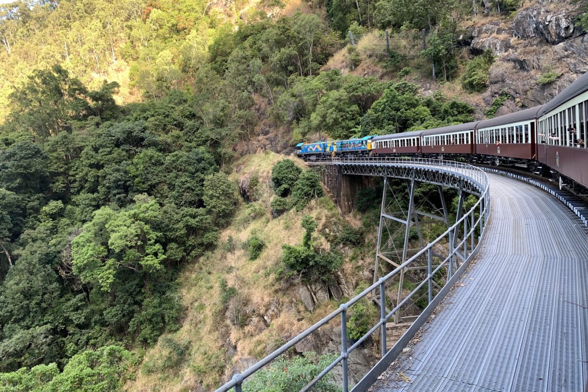 De Kuranda à Cairns, (l’autre) train de la mine