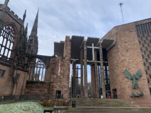 À Coventry, les cathédrales renaissent de leurs cendres