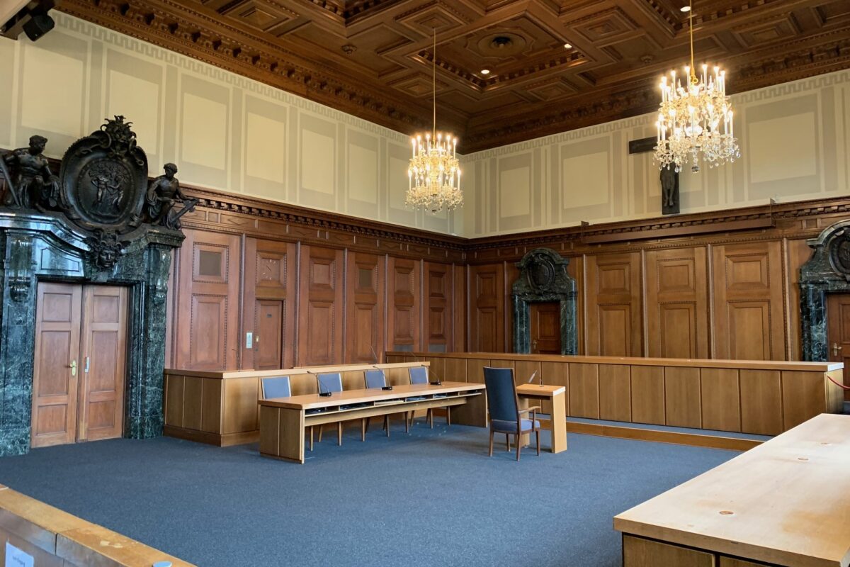 L'intérieur de la salle 600 du procès de Nuremberg