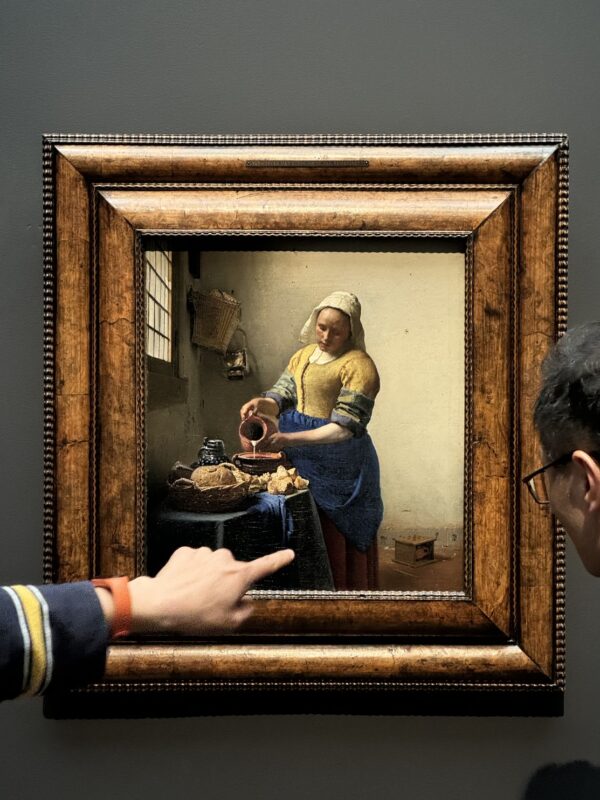 Le tableau "La Laitière" de Vermeer, exposé au Rijksmuseum d'Amsterdam
