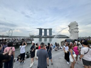 Marina Bay, près de la fontaine du Merlion, de jour
