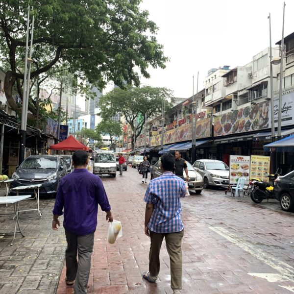 Ambiance dans une rue de Kuala Lumpur