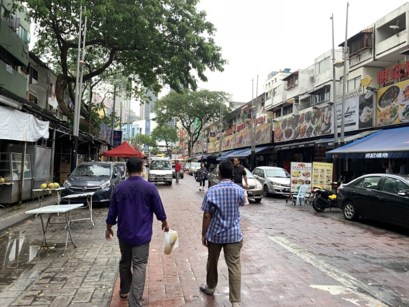 Ambiance dans une rue de Kuala Lumpur
