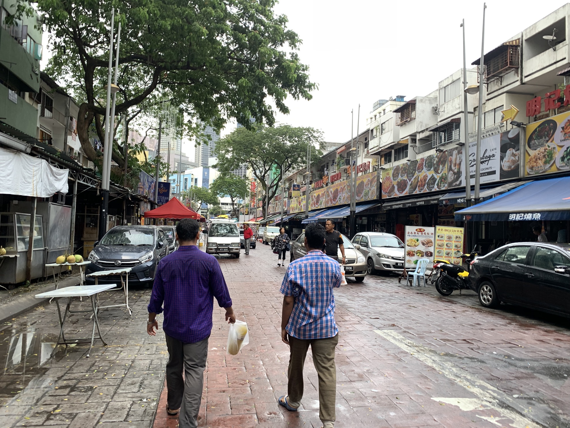 Ambiance dans une rue de Kuala Lumpur
