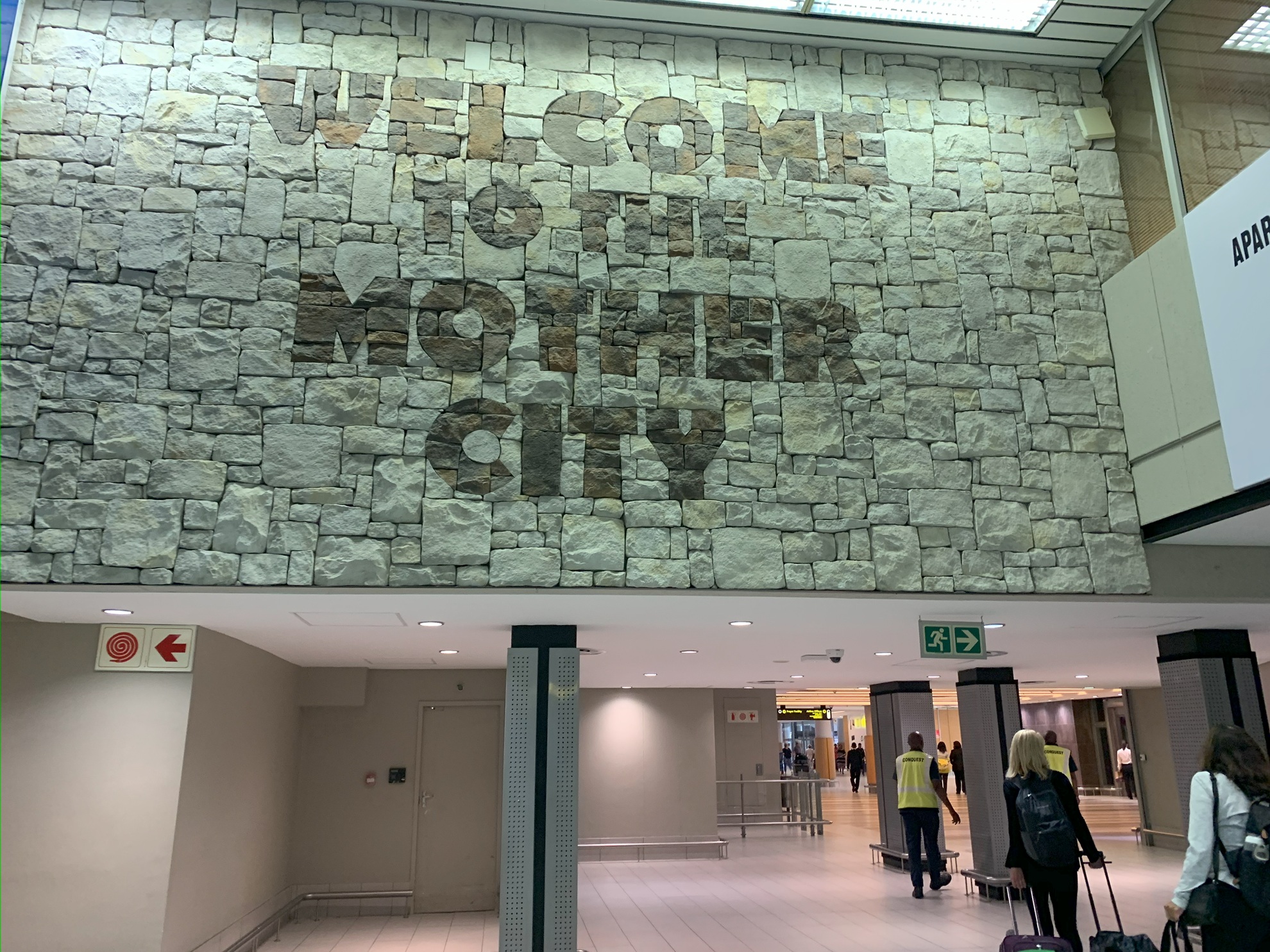 L'aéroport de Cape Town vous souhaite la bienvenue dans la 