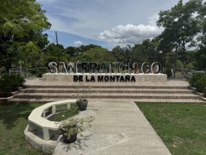 Au Panama, la route de San Francisco à Santa Fe
