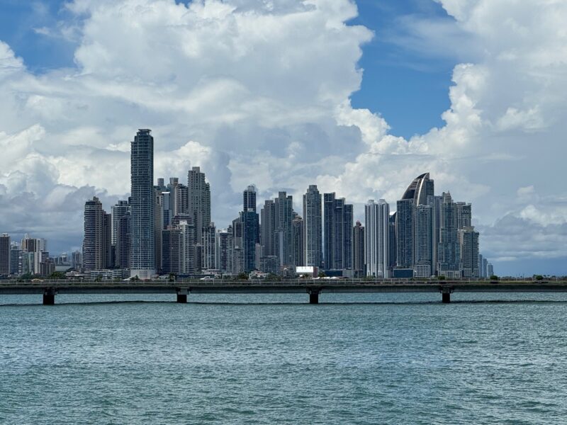 La vue sur la Cinta Costera III, la route inaugurée en 2014 qui contourne Casco Viejo sur la mer