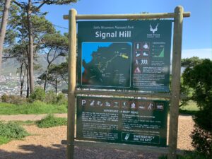 Le panneau à l'entrée de Signal Hill