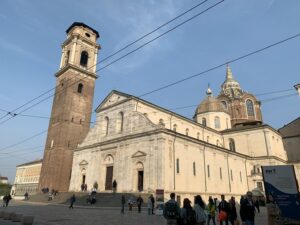 Vue sur la cathédrale Saint-Jean-Baptiste (Cattedrale di San Giovanni) de Turin