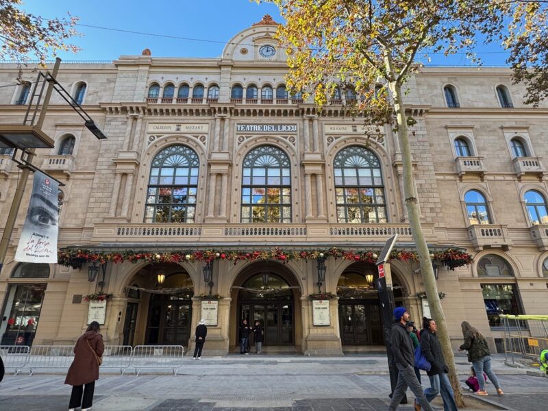La façade du théâtre du Liceu, l'opéra de Barcelone