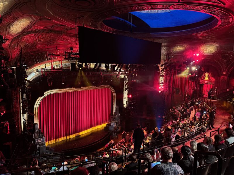 L'intérieur de la salle du Studio 54, un des théâtres mythiques de Broadway