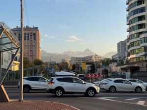 Almaty s'est développée au mieux de montagnes majestueuses, souvent en arrière-plan des vues de carte postale !