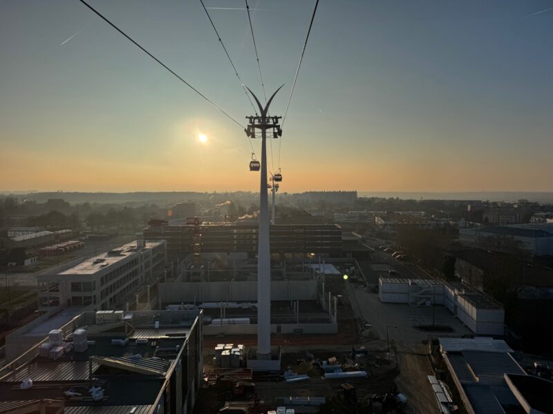 La vue au-dessus de Valenton, entre les gares de La Végétale (Limeil-Brévannes) et de Villa Nova (Villeneuve-Saint-Georges)