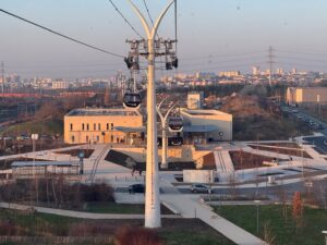 Au retour vers Créteil, on profite d'une jolie vue en direction de Paris (ici, avant d'arriver en gare de Limeil-Brévannes)