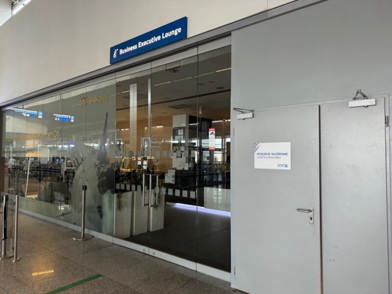 L'entrée du Business Executive Lounge (BEL) à l'aéroport de Poznan, auquel ont accès les passagers de SAS
