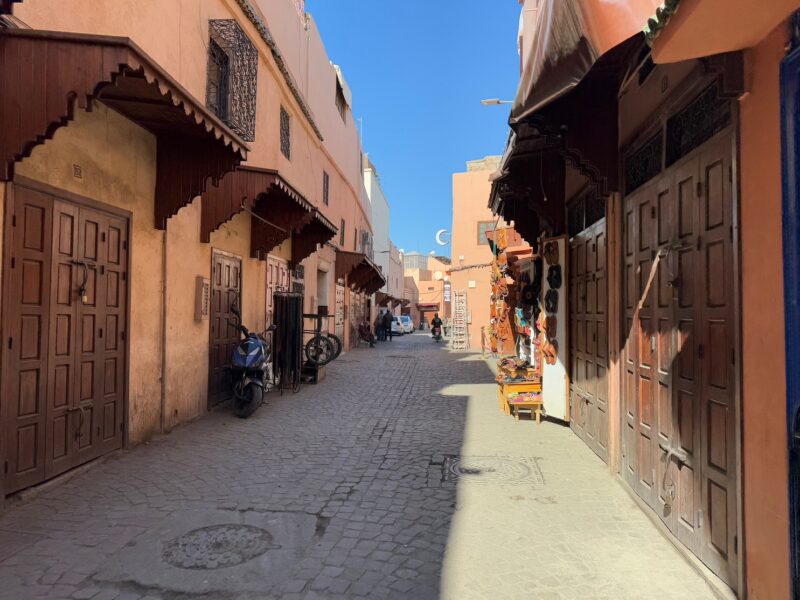 Dans une ruelle de Marrakech...