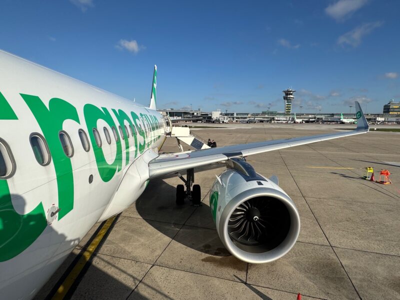 La vue sur l'Airbus A320neo de Transavia France qui opère notre vol entre Paris-Orly et Funchal (TO7694), le 26 mars 2026