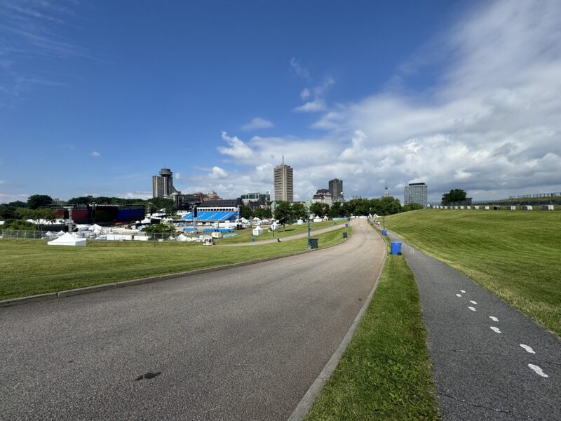 Chaque année au mois de juillet, les plaines d'Abraham accueillent le Festival d'été de Québec